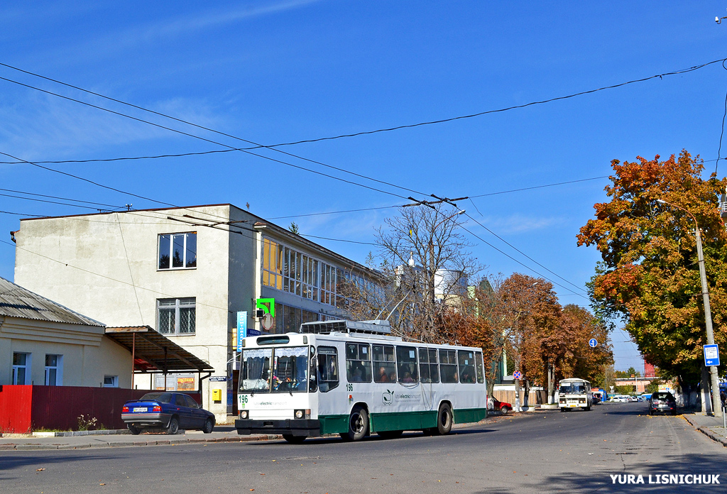 Луцк, ЮМЗ Т2 № 196 Луцк, ЮМЗ Т2 № 196