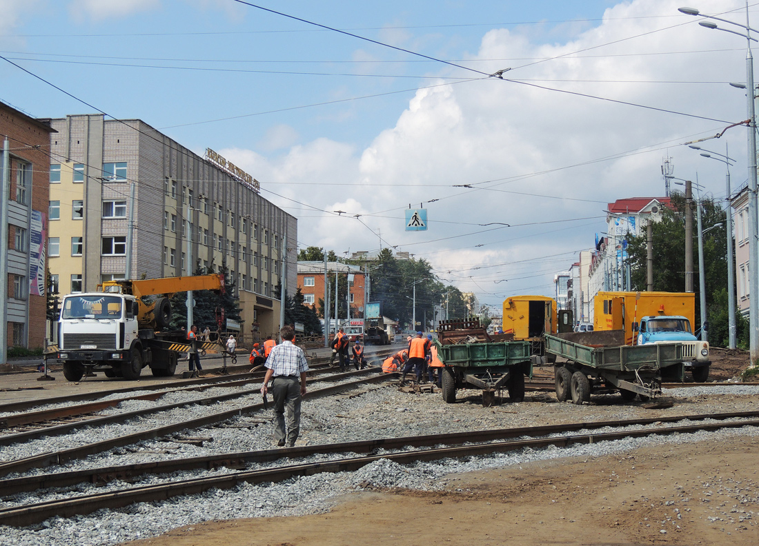 Ijevsk — Building and reconstruction