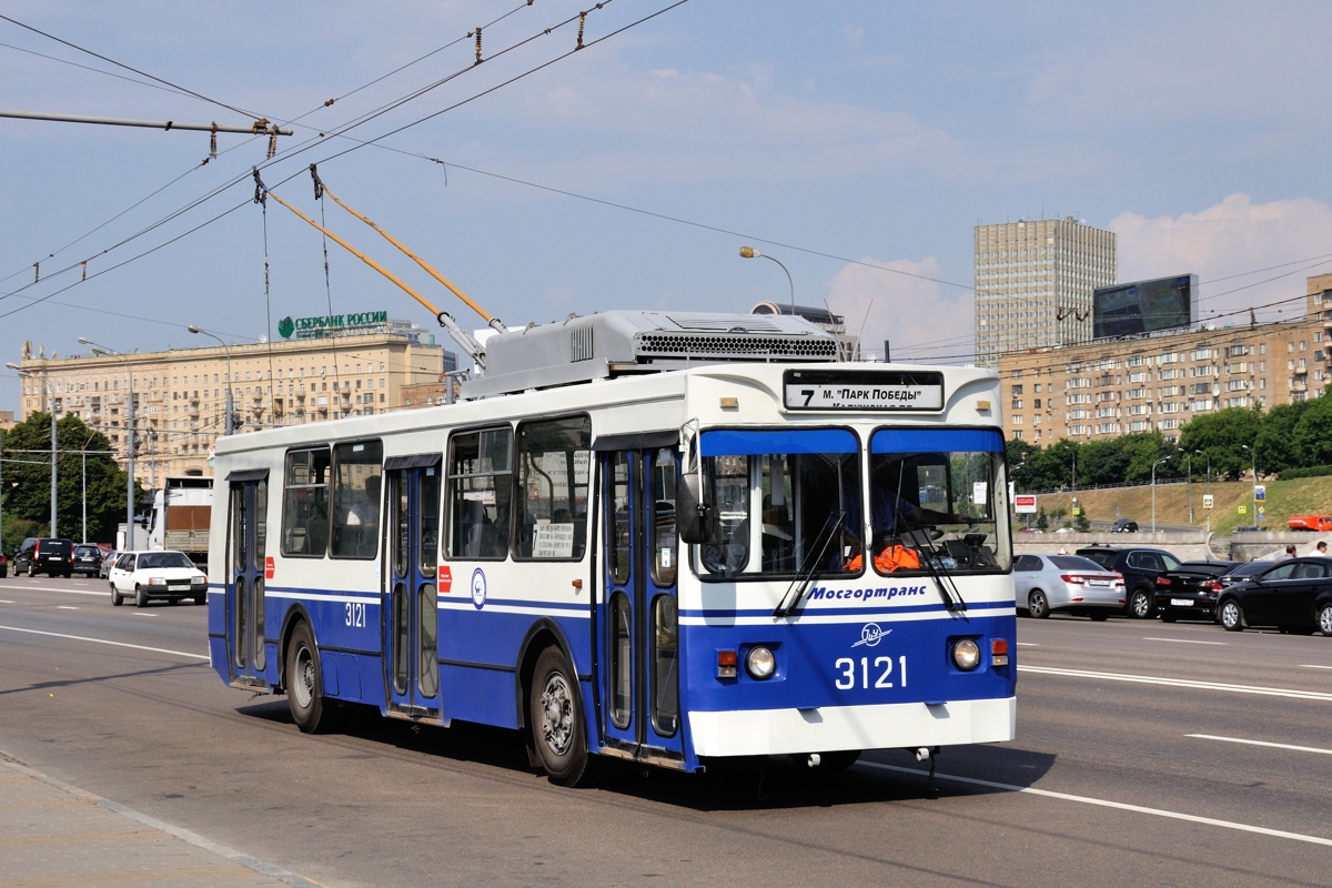Москва, ЗиУ-682ГМ1 (с широкой передней дверью) № 3121