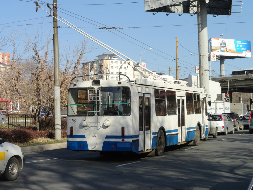 Владивосток, ЗиУ-682Г-016.02 № 243