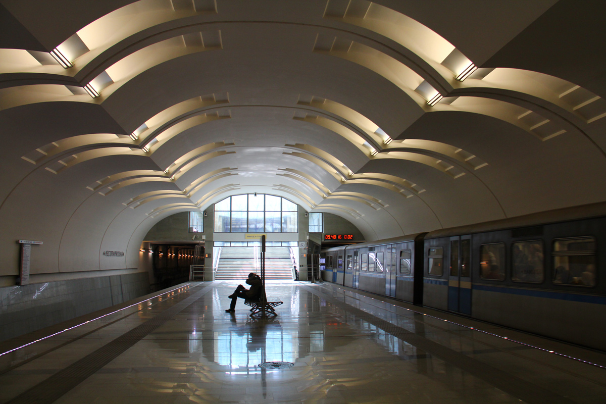 Москва — Метрополитен — [12] Бутовская линия