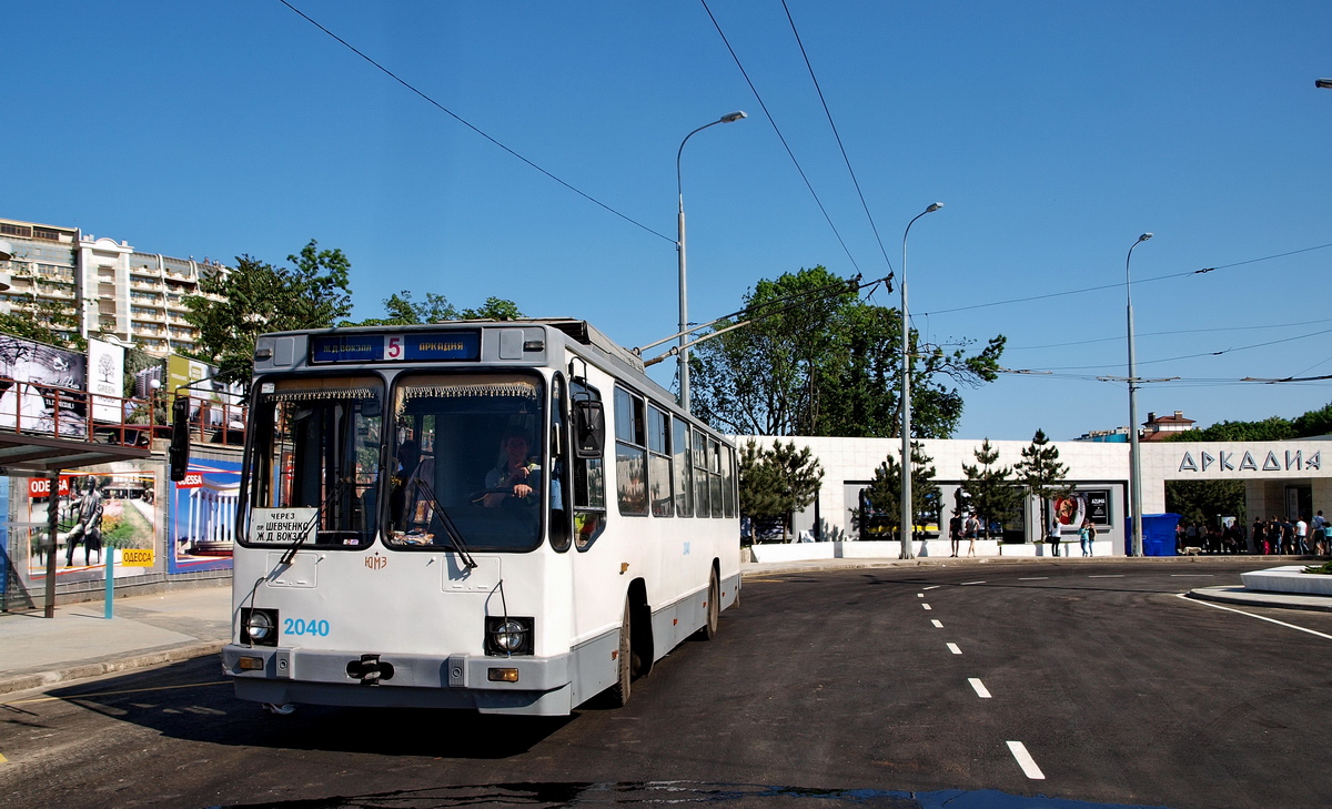 Одесса, ЮМЗ Т2 № 2040