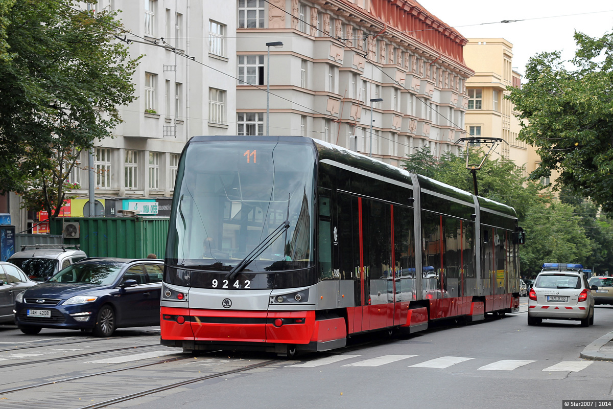 Прага, Škoda 15T3 ForCity Alfa Praha № 9242