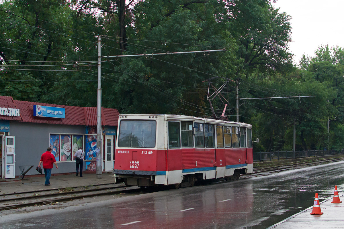 Саратов, 71-605 (КТМ-5М3) № 1237