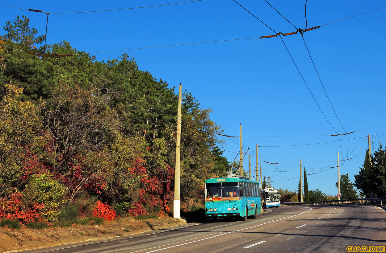 Крымский троллейбус, Škoda 14Tr02/6 № 8050