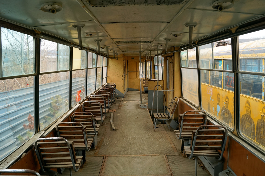 Владивосток, 71-132 (ЛМ-93) № 319; Владивосток — Военно-патриотический клуб "Техника XX века в Приморском крае". Музей А. М. Козицкого.