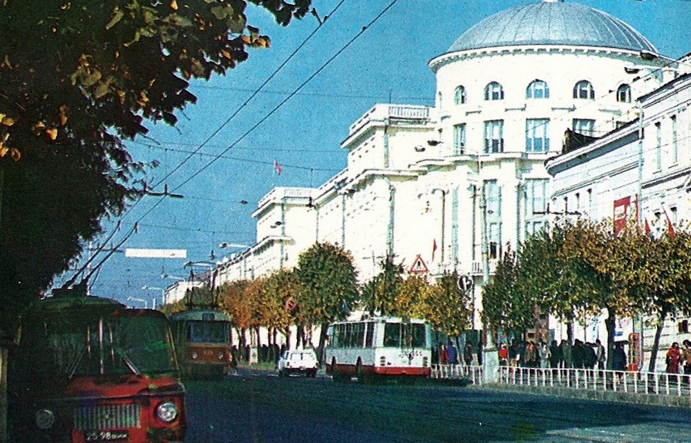 Винница, ЗиУ-682В № 144; Винница, Tatra T4SU № 127; Винница — Исторические фотографии и открытки