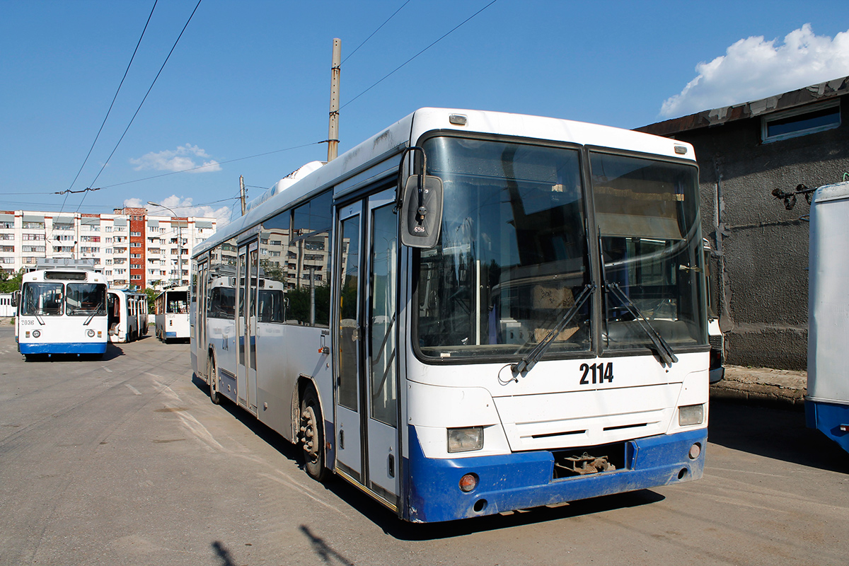 Уфа, НефАЗ-БТЗ 52765Р № 2114