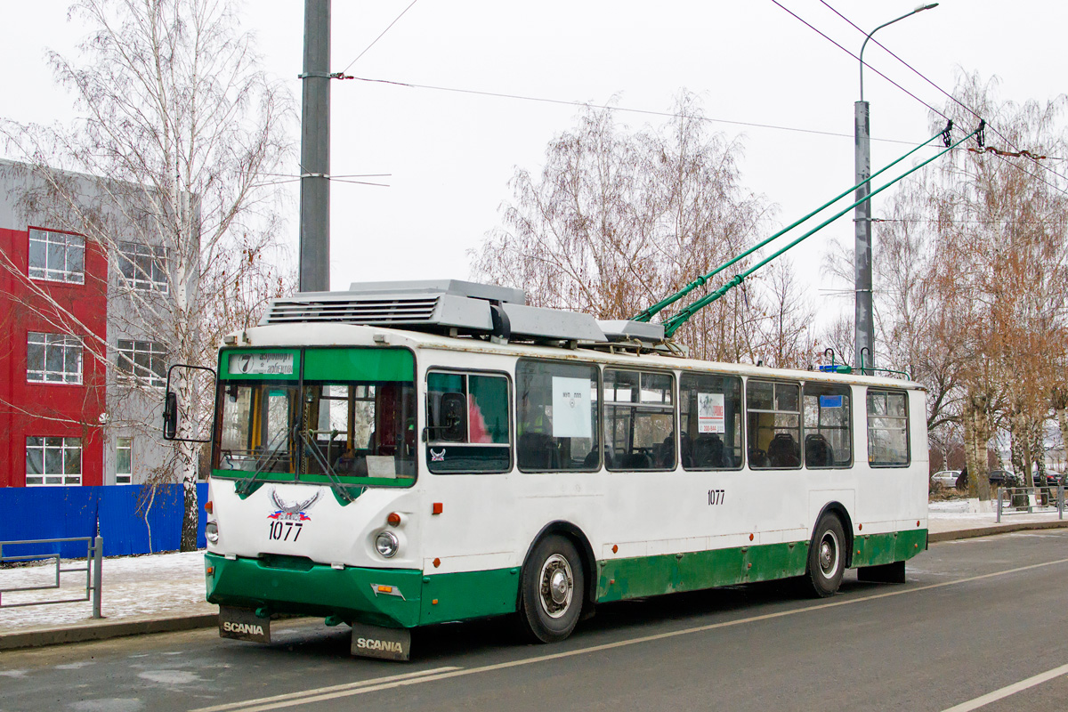 Пенза, ВЗТМ-5284 № 1077