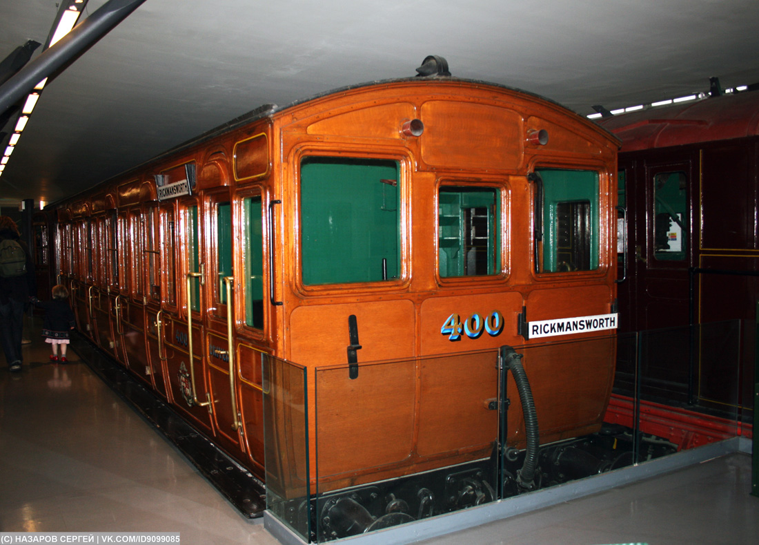London — Underground — Vehicles