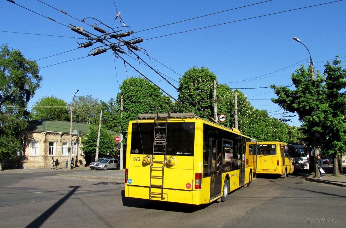 Черкассы, ЛАЗ E183D1 № 372