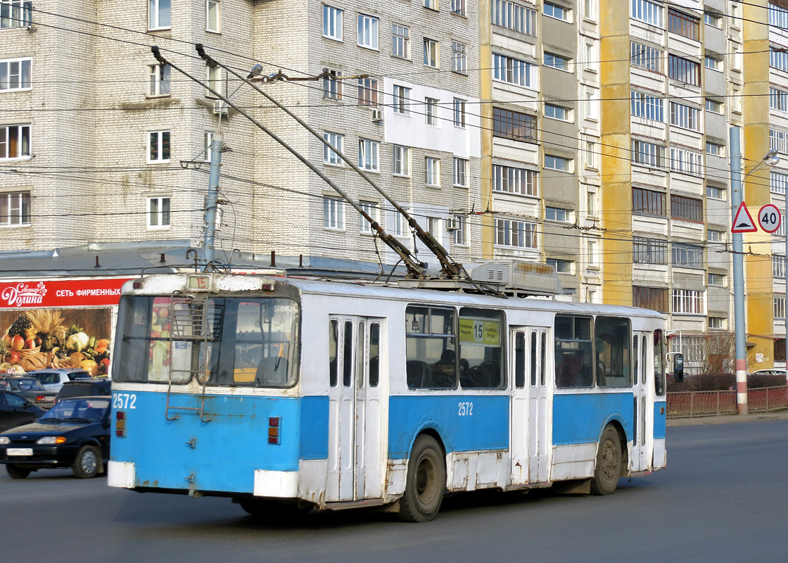 Нижний Новгород, Нижтролл (ЗиУ-682В) № 2572