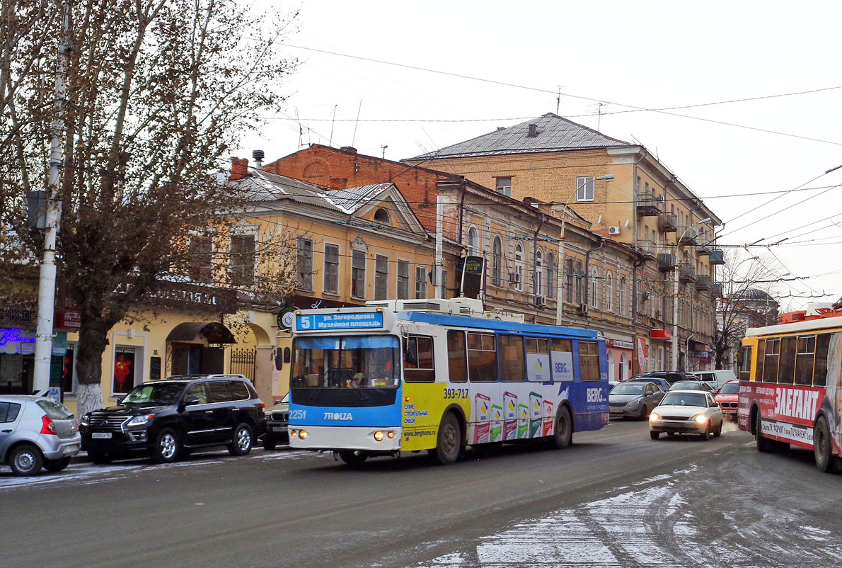 Саратов, ЗиУ-682Г-016.02 № 2251