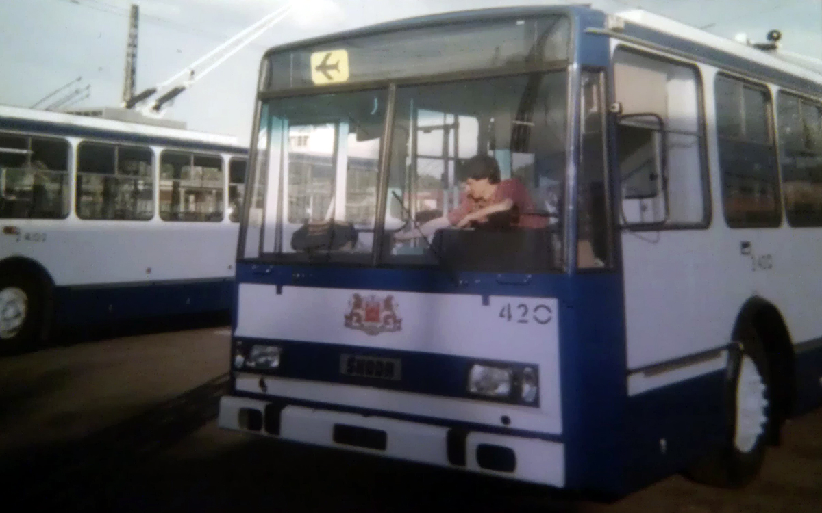 Рига, Škoda 14Tr18/6M № 2-420