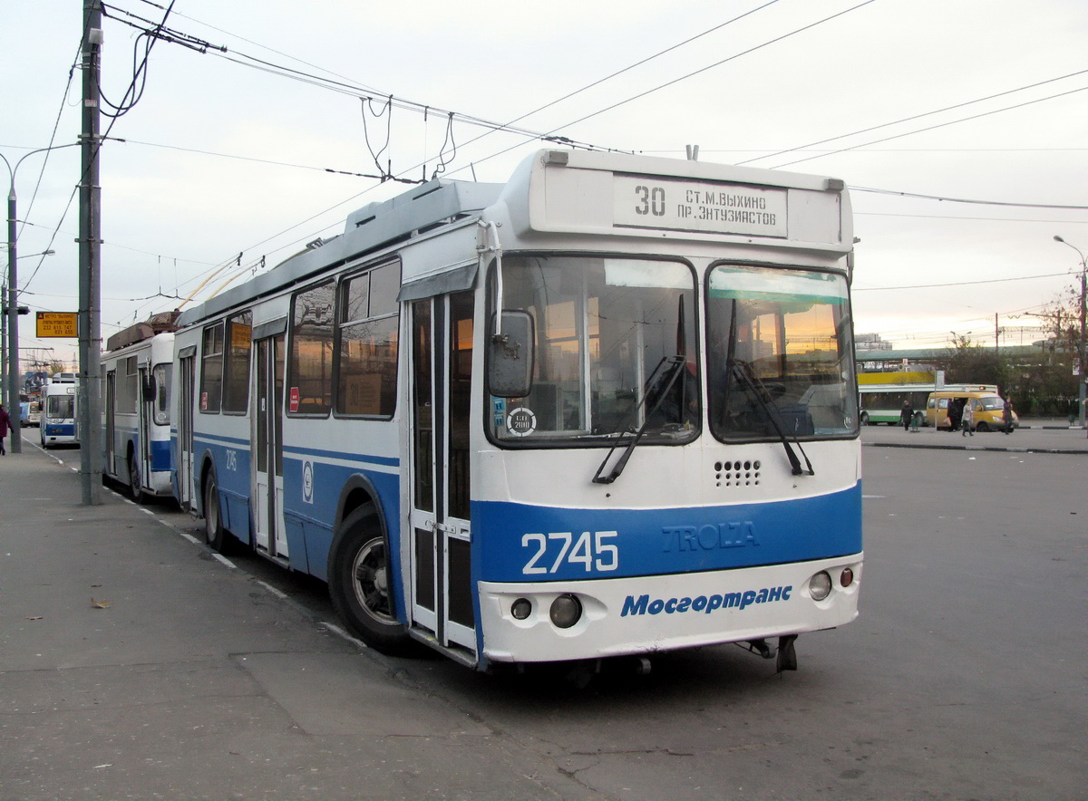 Moskva, ZiU-682G-016.02 (with double first door) č. 2745