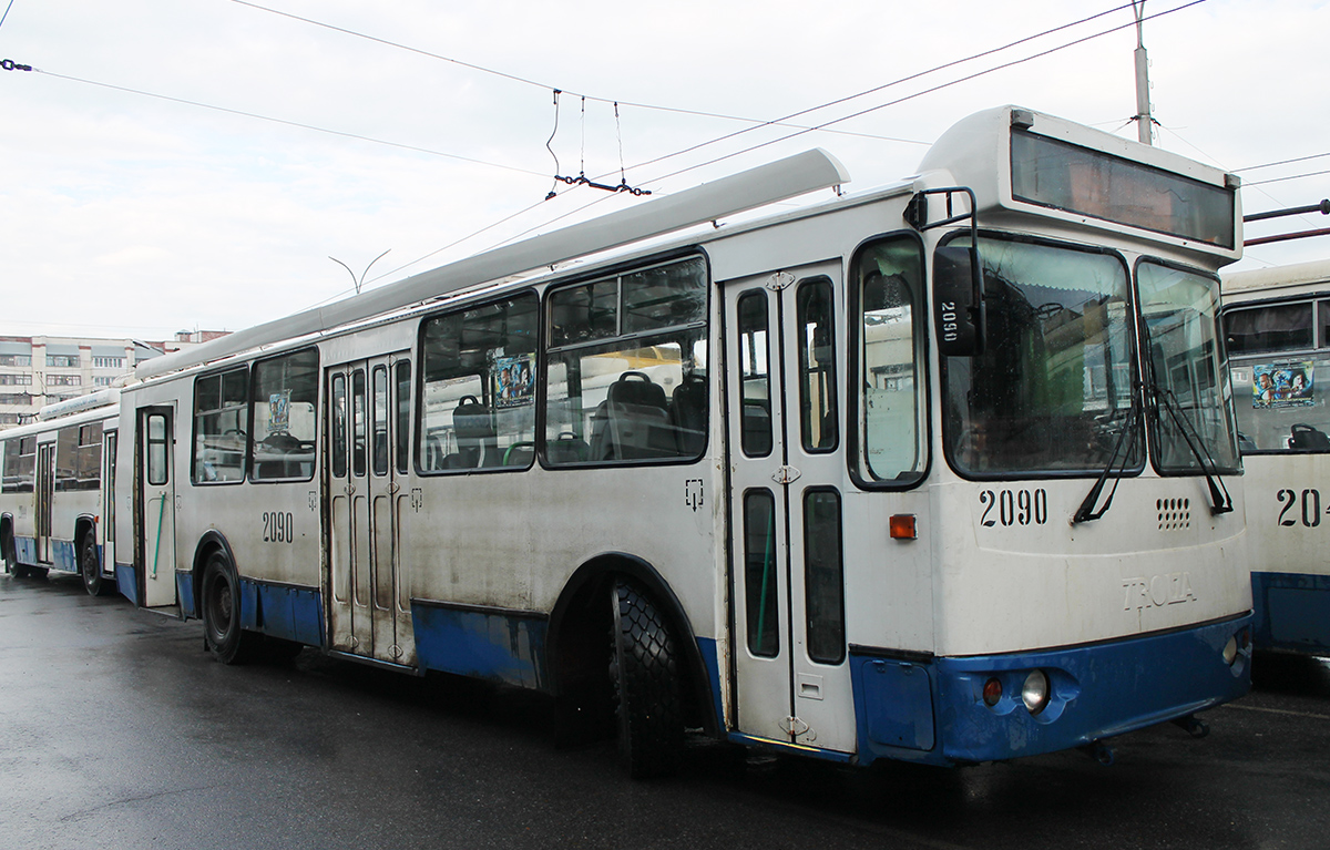 Уфа, ЗиУ-682Г-016 (018) № 2090 Уфа, ЗиУ-682Г-016 (018) № 2090