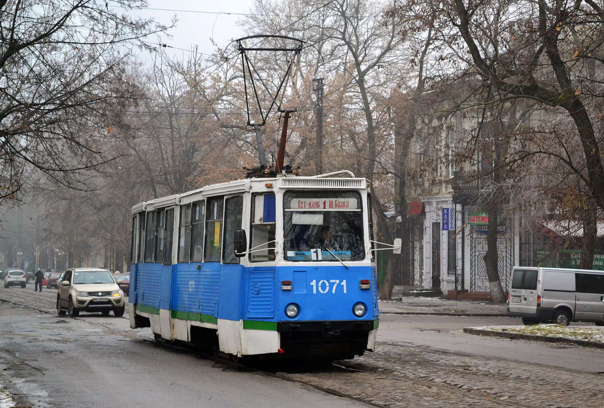 Николаев, 71-605 (КТМ-5М3) № 1071