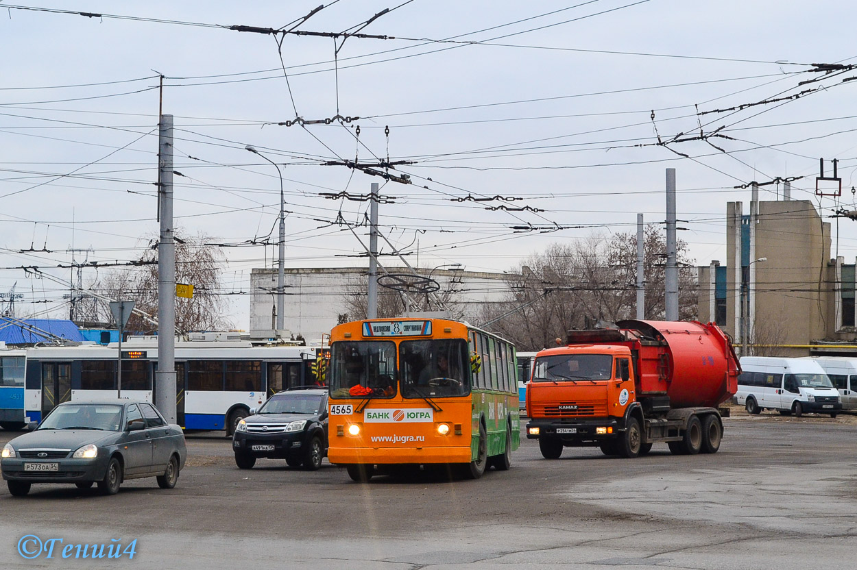 Волгоград, ЗиУ-682Г [Г00] № 4565