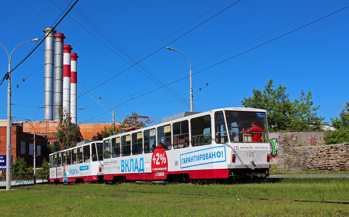 Yekaterinburg, Tatra T6B5SU Nr. 745