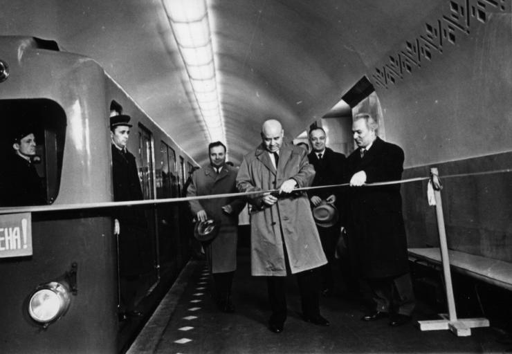 Київ — Історичні фотографії; Київ — Метрополітен — Різне; Київ — Метрополітен — Святошинсько-Броварська лінія