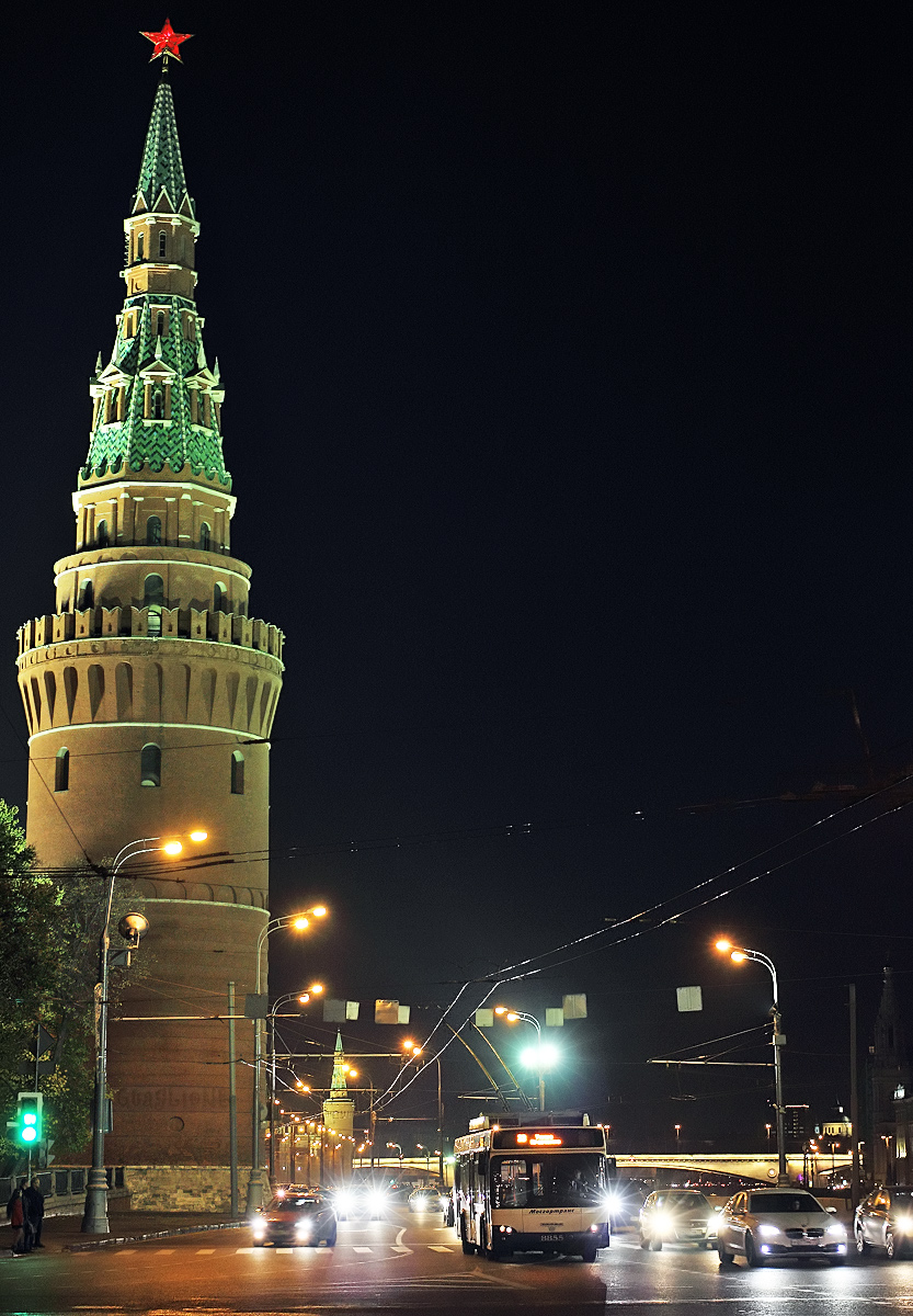 Moskwa, SVARZ-MAZ-6235.00 Nr 8855