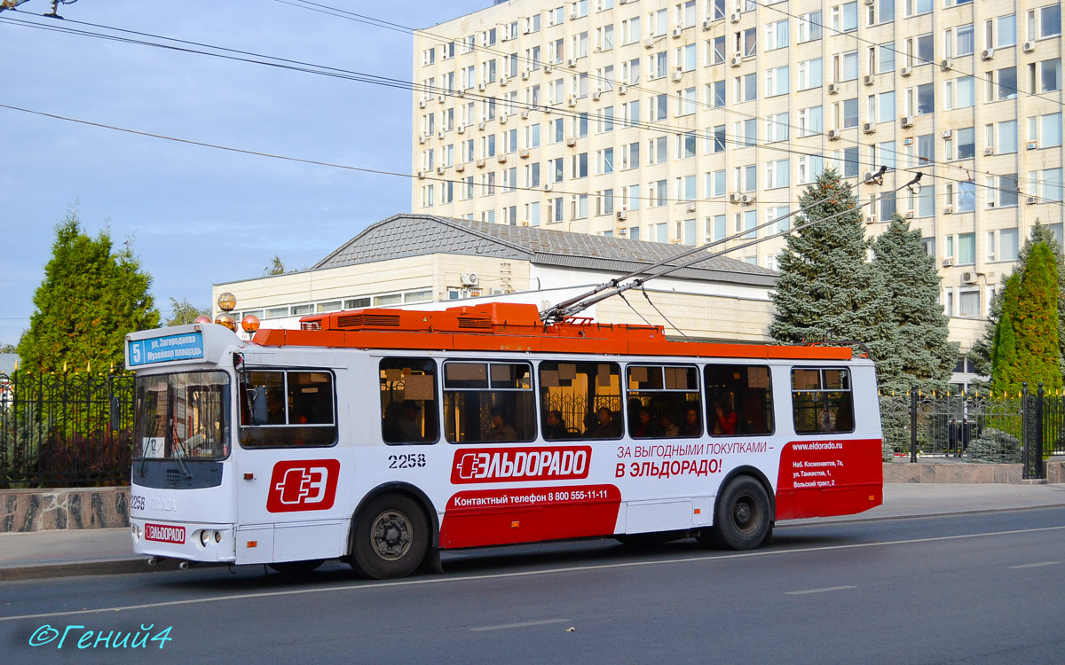 Saratov, ZiU-682G-016.02 № 2258