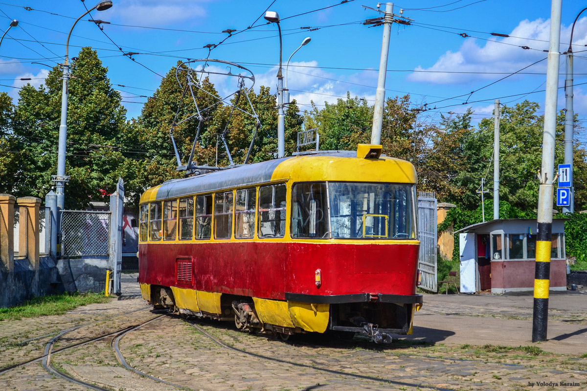 Львов, Tatra T4SU № 869; Львов — Восстановление экспонатов для музея транспорта
