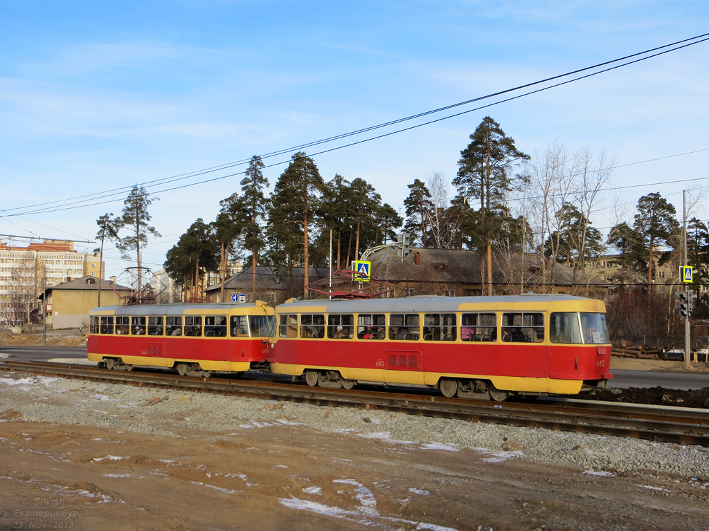 Yekaterinburg, Tatra T3SU č. 666; Yekaterinburg, Tatra T3SU č. 680
