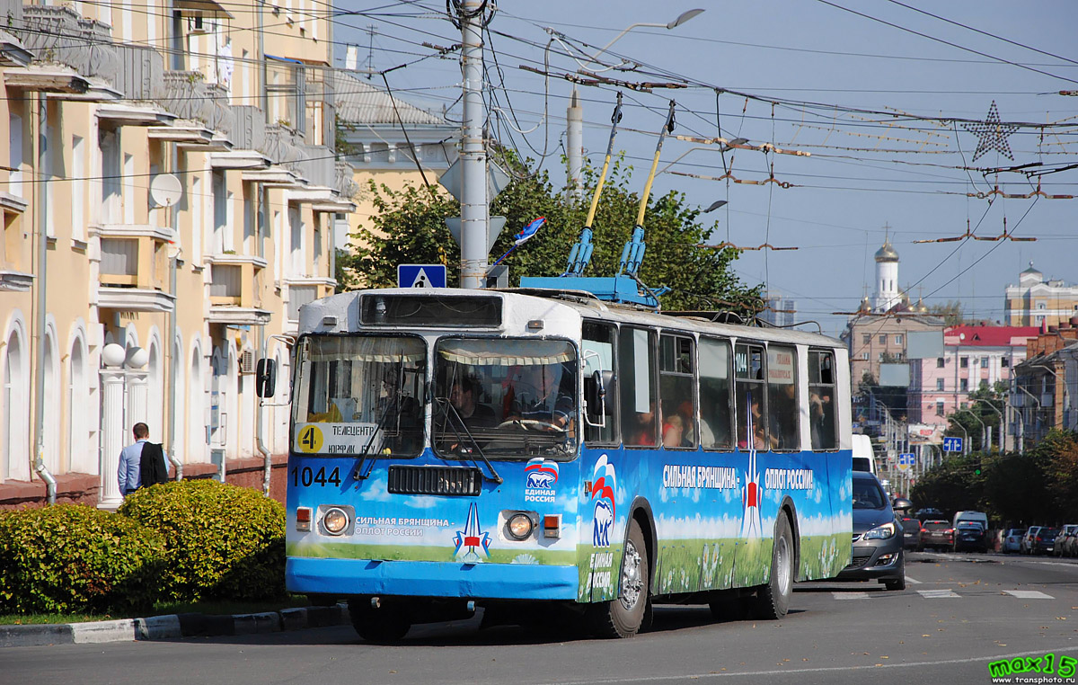 Bryansk, ZiU-682G [G00] č. 1044