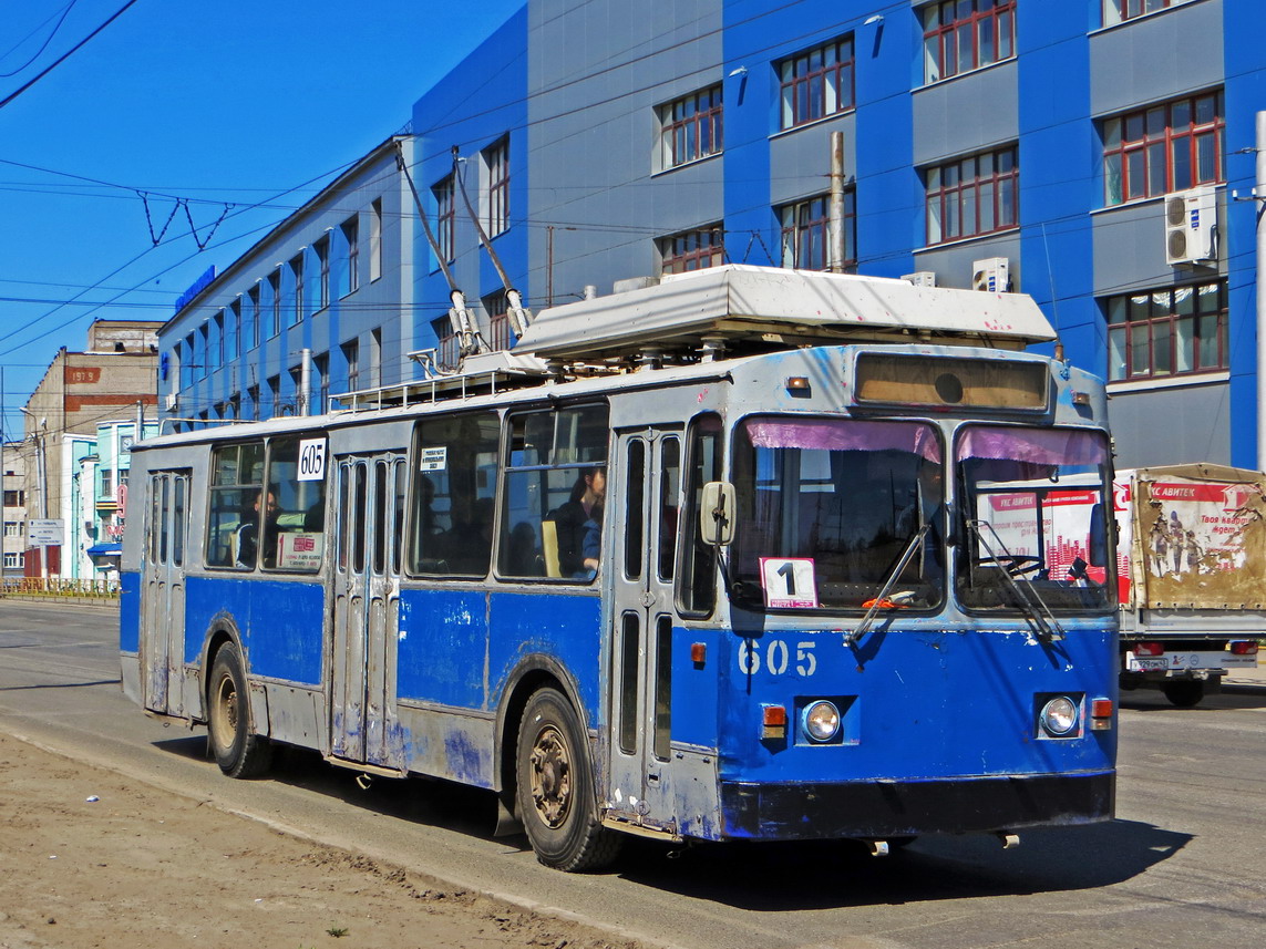 Киров, ЗиУ-682 КР Иваново № 605