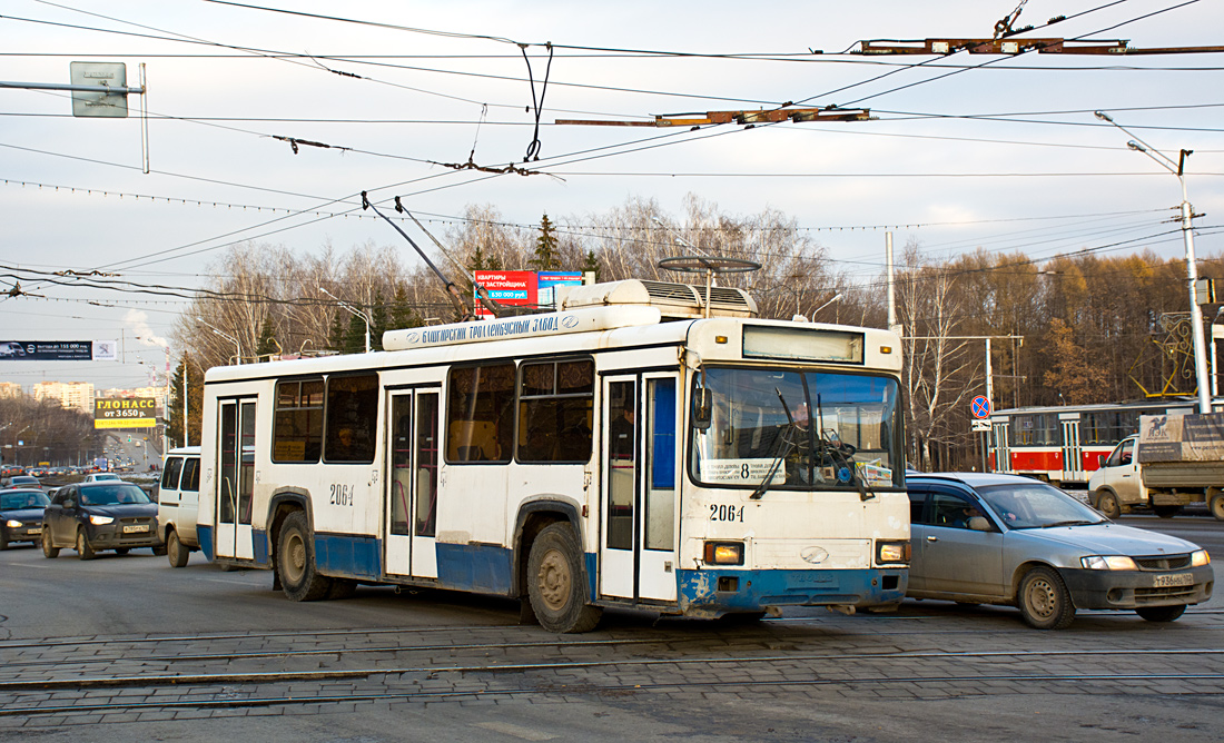 Уфа, БТЗ-52761Р № 2064