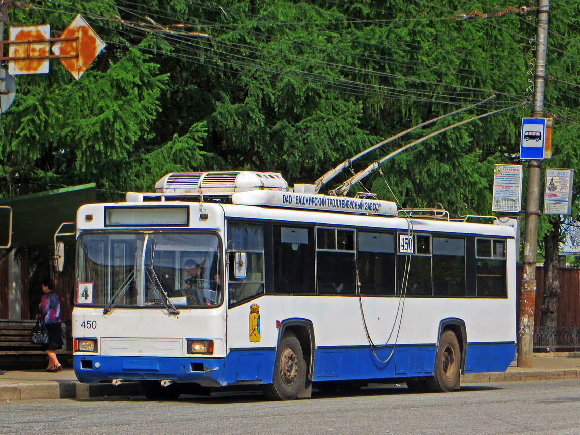 Киров, БТЗ-52764Р № 450