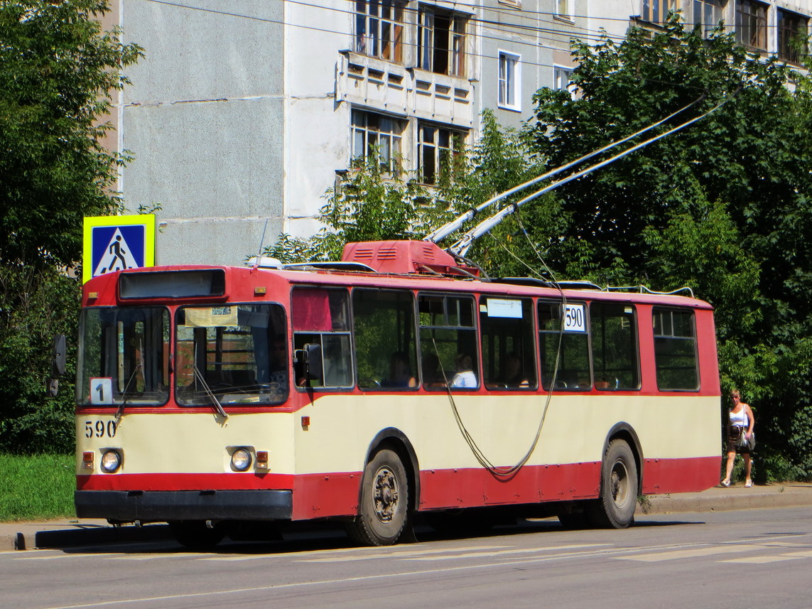 Kirow, ZiU-682UV Nr 590