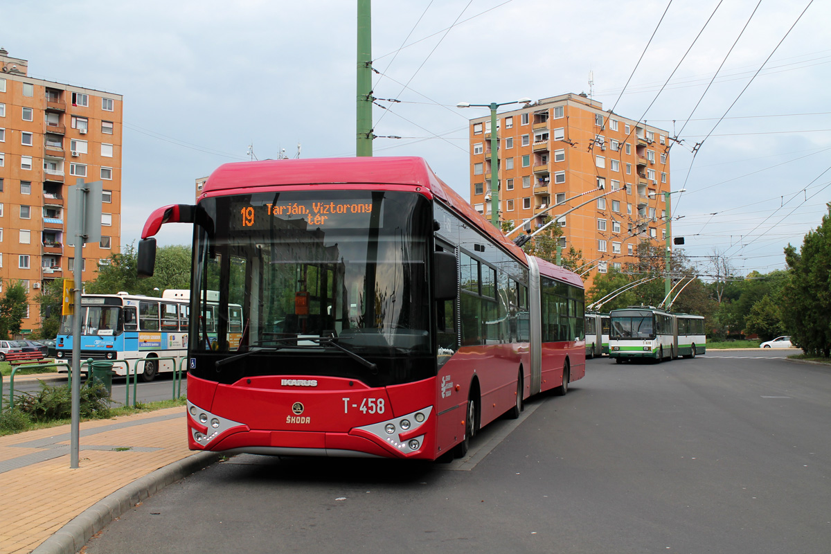 Сегед, Ikarus-Škoda Tr187.2 № T-458