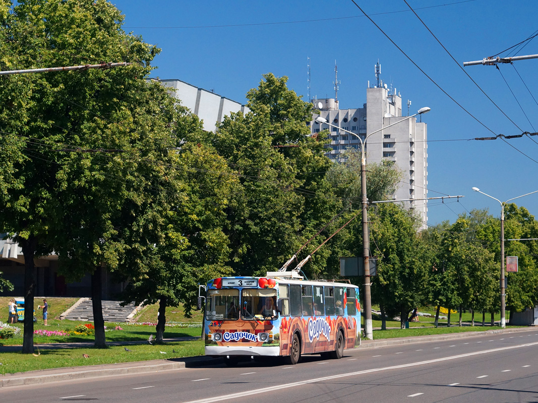 Сумы, ЗиУ-682В-012 [В0А] № 253