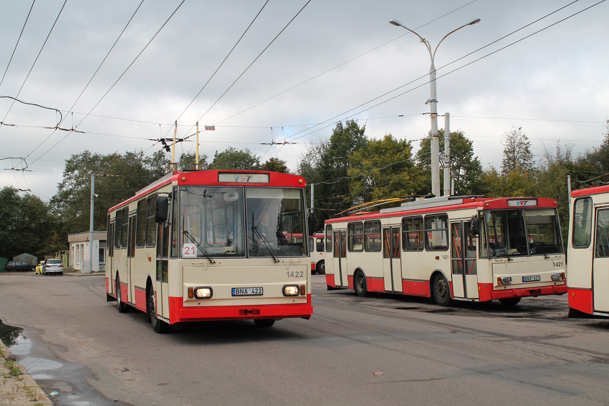 Вильнюс, Škoda 14Tr02 № 1422; Вильнюс, Škoda 14Tr02 № 1421