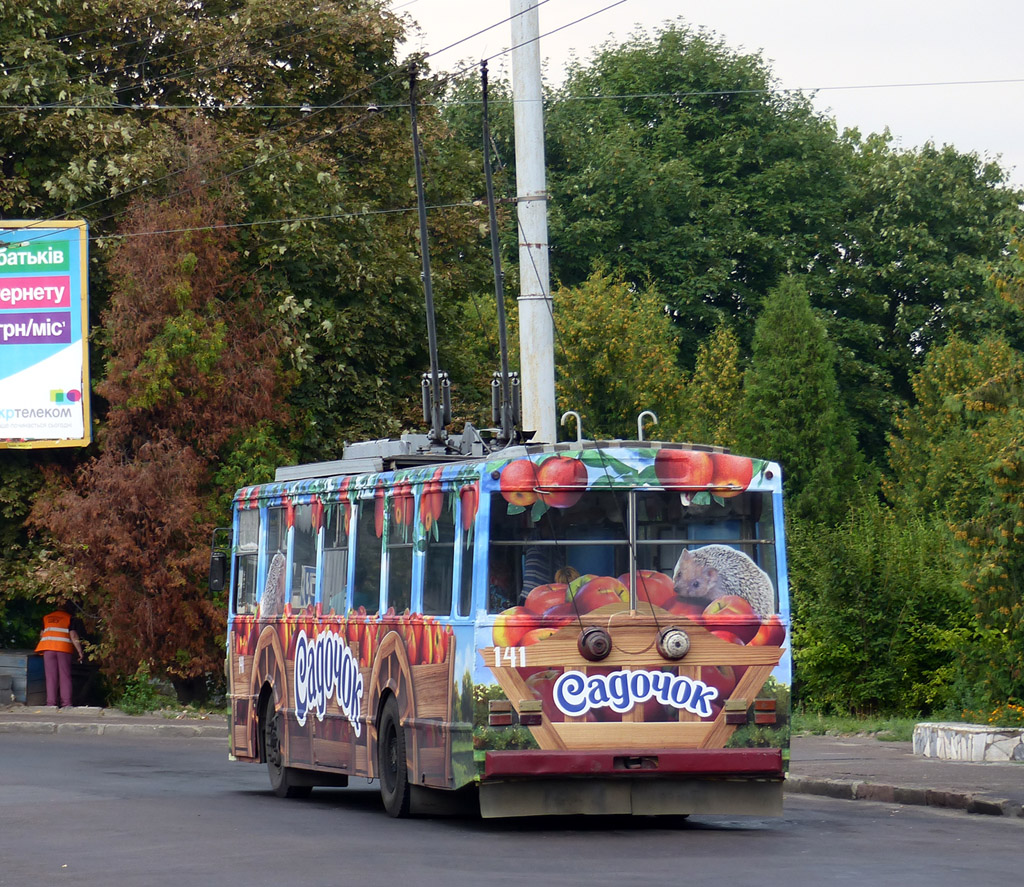 Ровно, Škoda 14Tr01 № 141