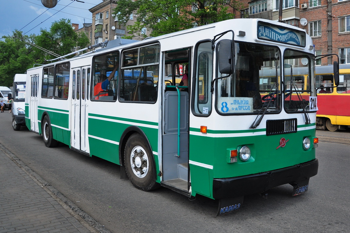 დნიპრო, ZiU-682G-016 (018) № 2143