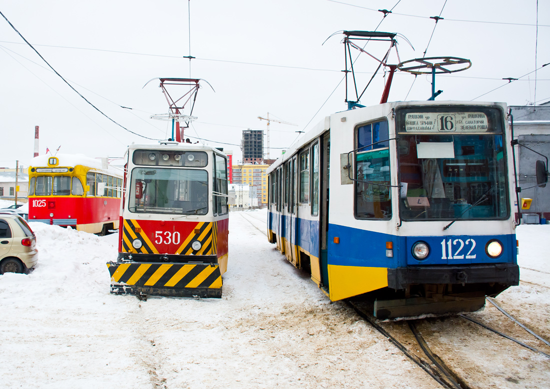 Уфа, 71-132 (ЛМ-93) № 530; Уфа, 71-608К № 1122