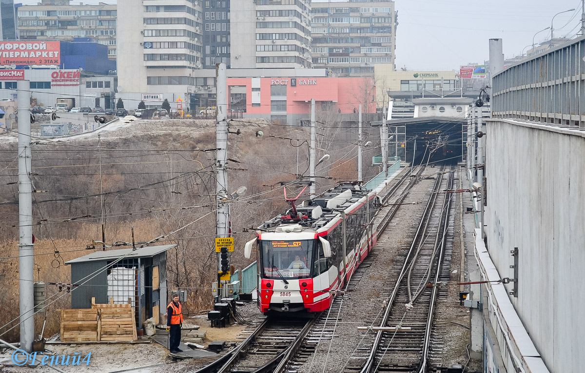 Волгоград, 71-154 (ЛВС-2009) № 5845; Волгоград — Трамвайные линии: [5] Пятое депо — Скоростной трамвай