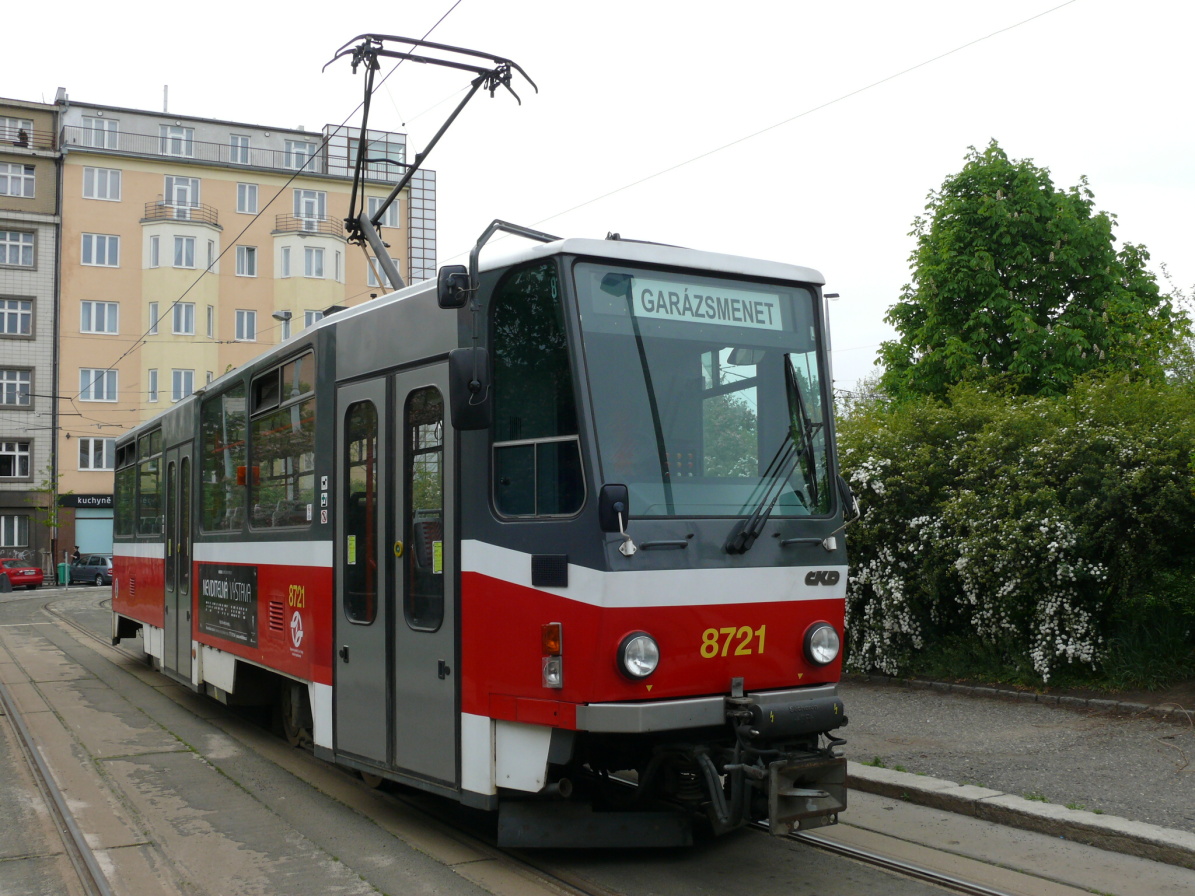 Прага, Tatra T6A5 № 8721