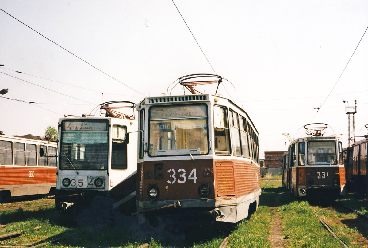 Прокопьевск, 71-608К № 354; Прокопьевск, 71-605 (КТМ-5М3) № 334; Прокопьевск, 71-605 (КТМ-5М3) № 331