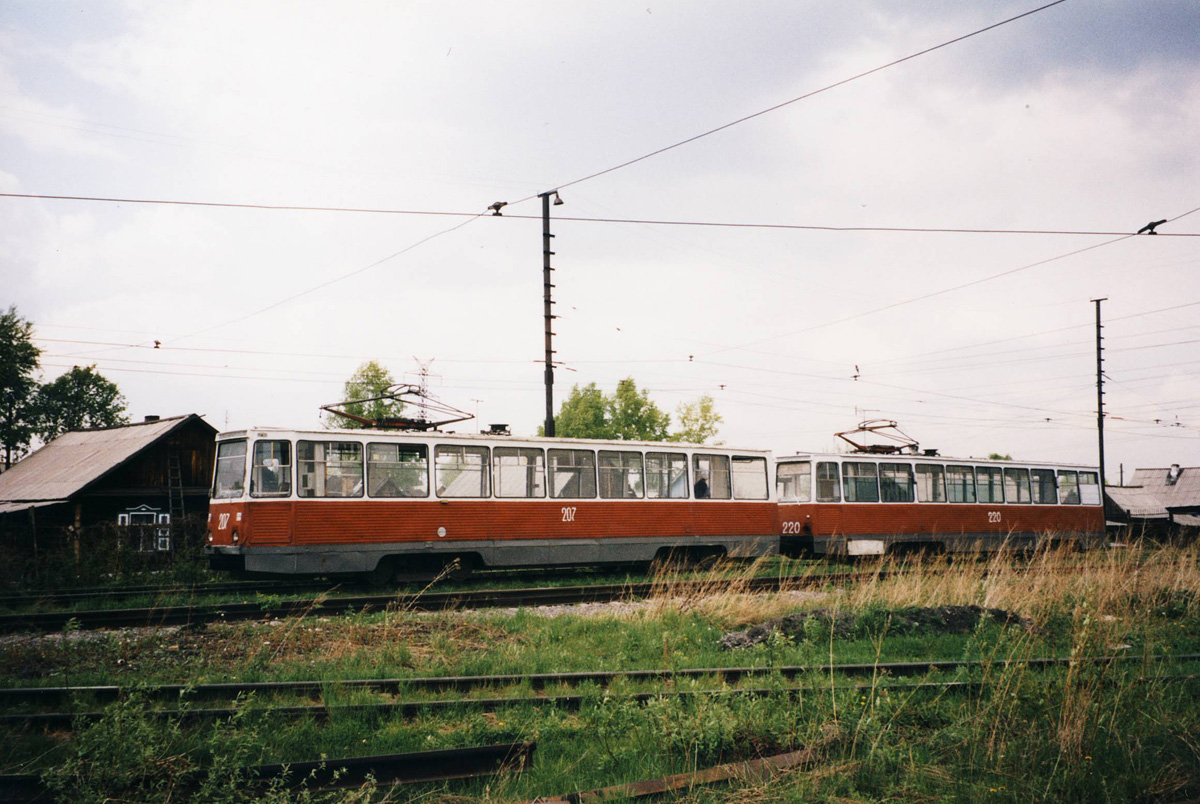 Прокопьевск, 71-605 (КТМ-5М3) № 207; Прокопьевск, 71-605 (КТМ-5М3) № 220