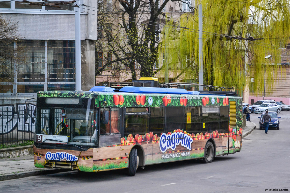 Lvov, LAZ E183D1 č. 102 Lvov, LAZ E183D1 č. 102