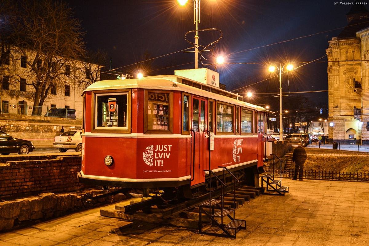 Львов, Двухосный моторный Graz/Siemens & Halske № 27; Львов — Реплика трамвая Sanok