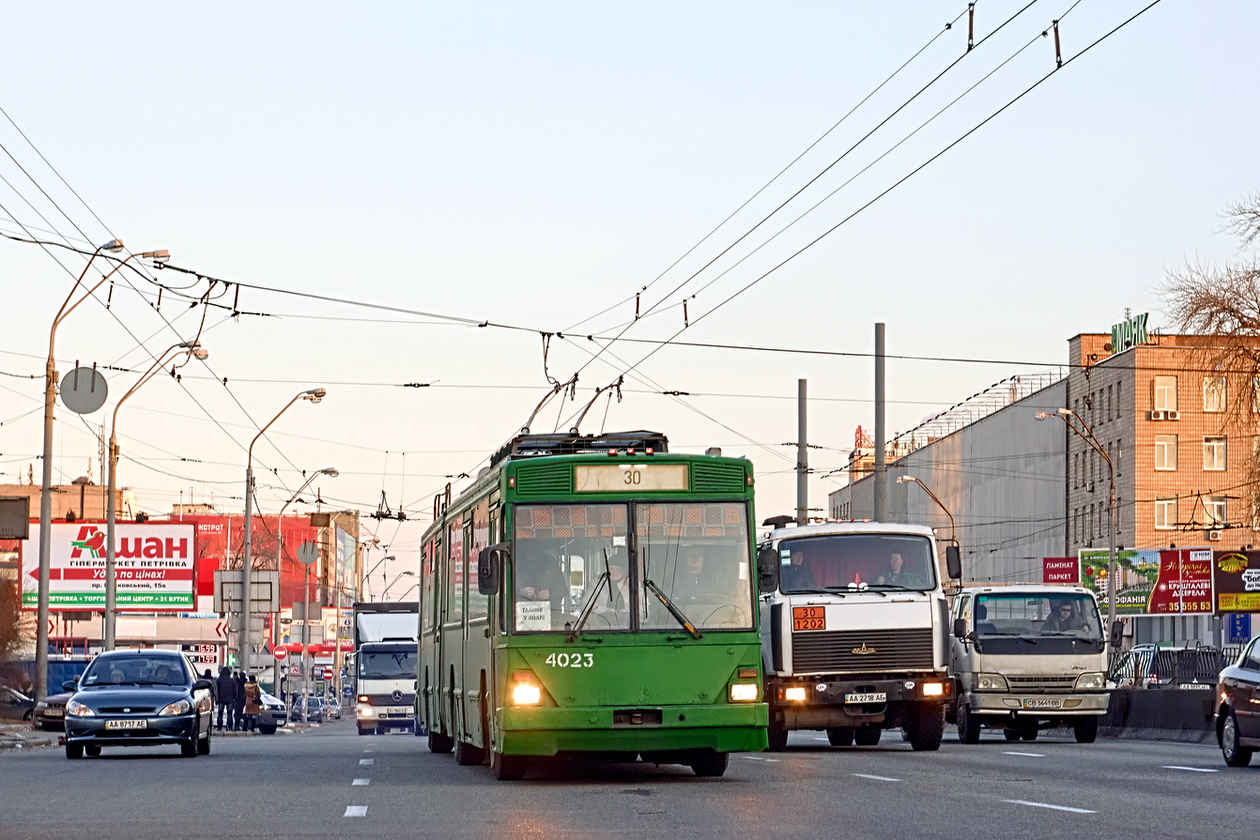 Киев, Киев-12.03 № 4023
