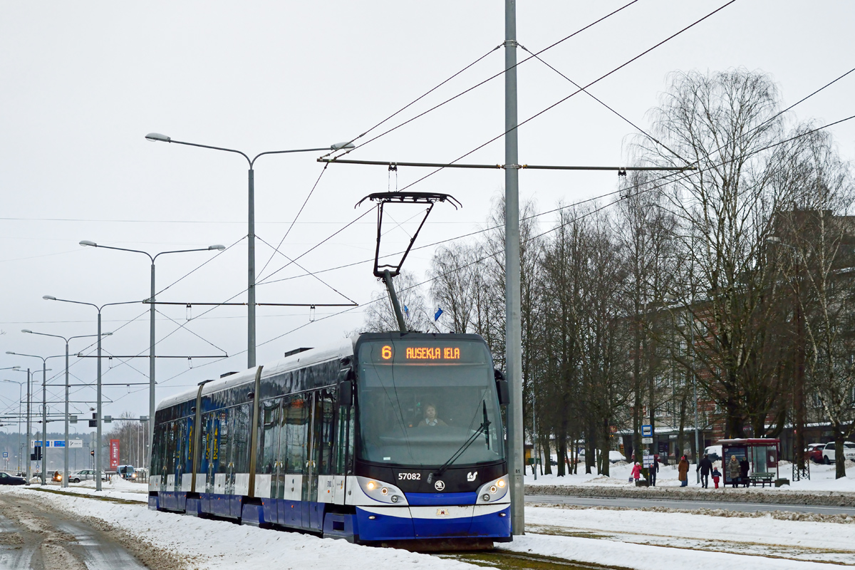 Рига, Škoda 15T ForCity Alfa Riga № 57082