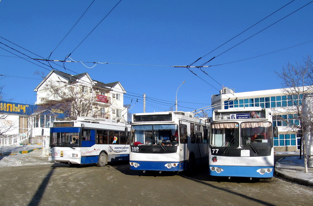 Новороссийск, Тролза-5275.03 «Оптима» № 40; Новороссийск, ЗиУ-682Г-016.02 № 102; Новороссийск, ЗиУ-682Г-016.04 № 77