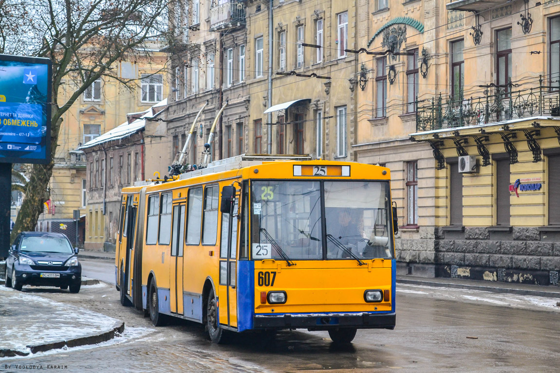 Львов, Škoda 15Tr03/6 № 607
