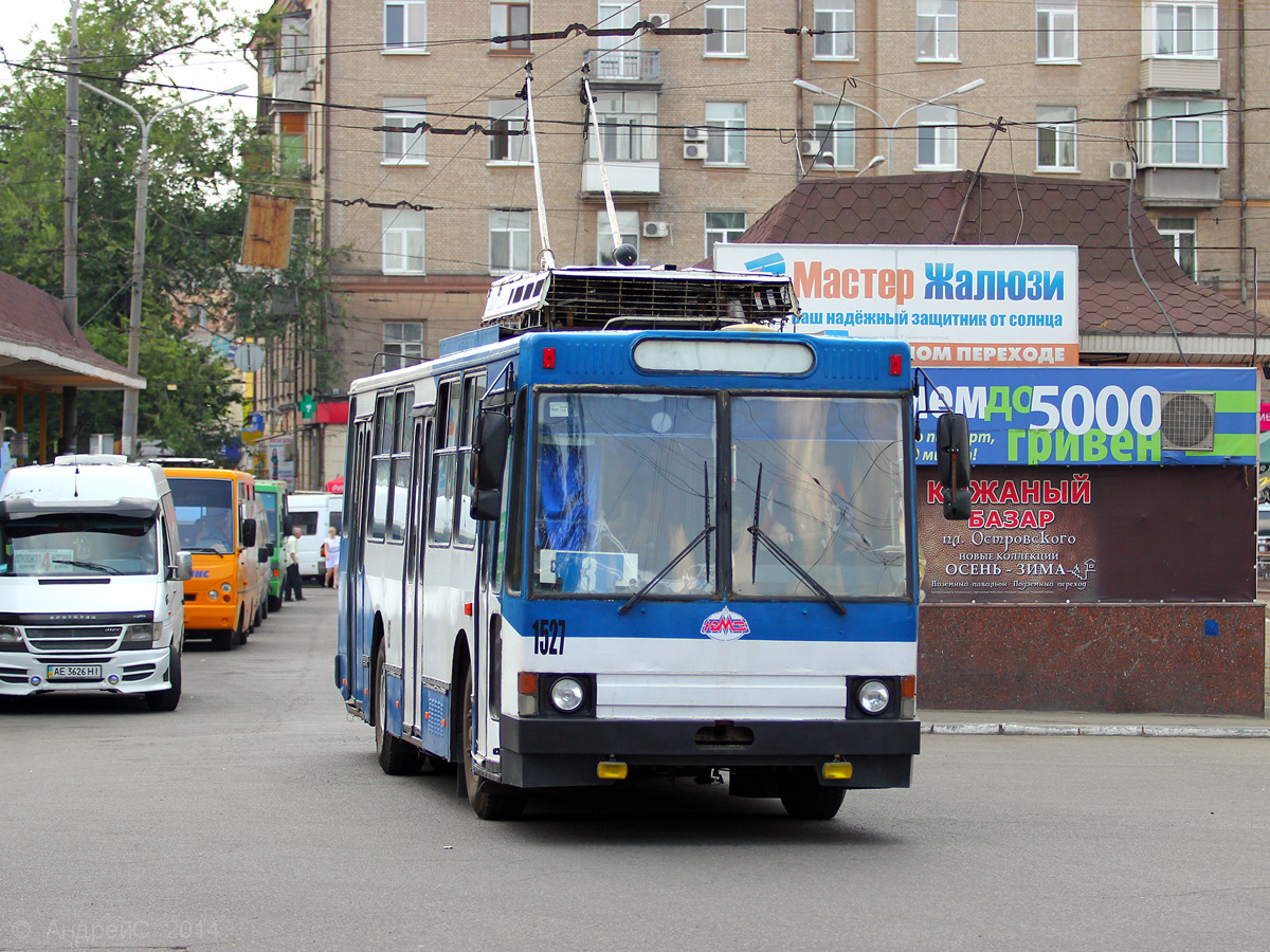Днепр, ЮМЗ Т2 № 1527